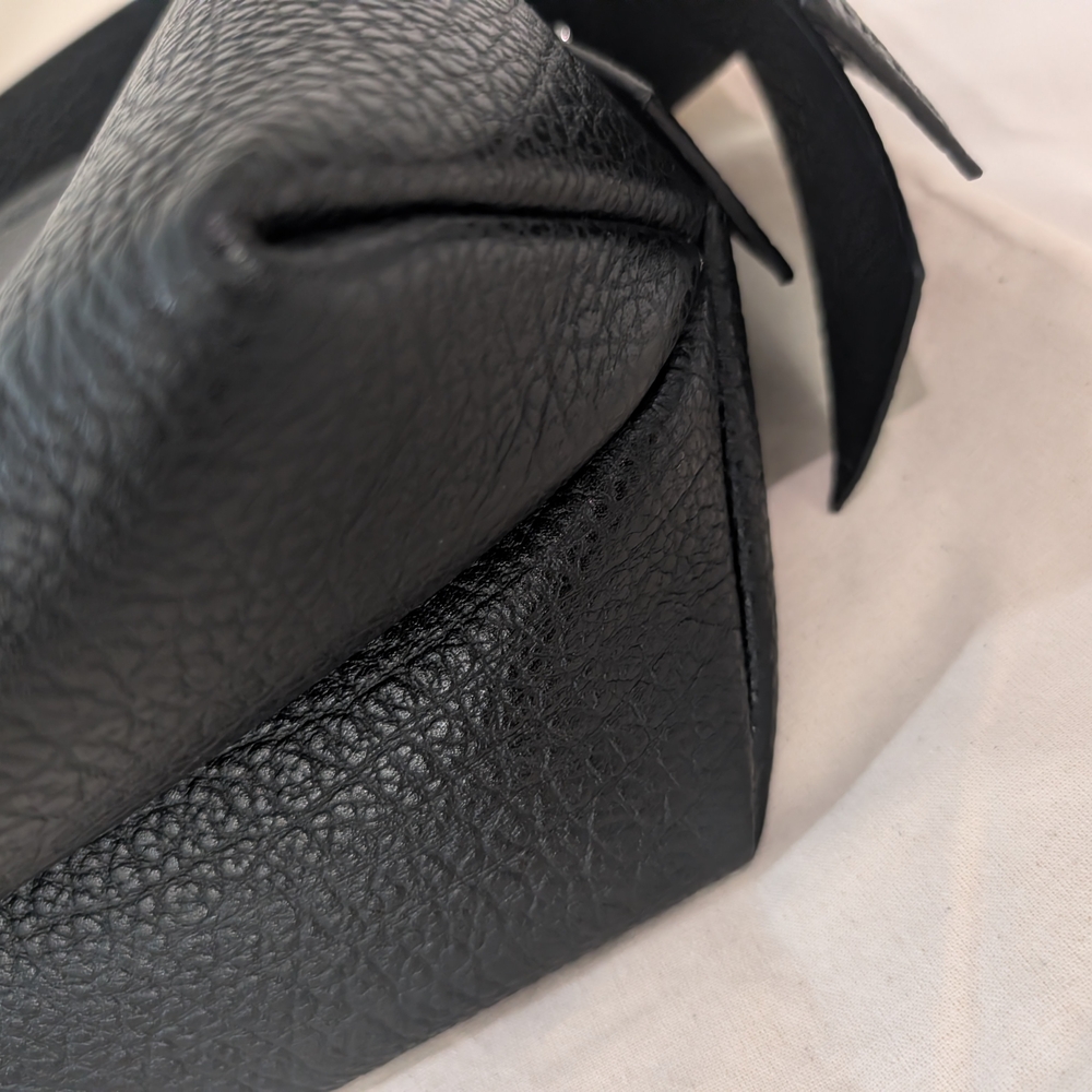 Acne Studios Musubi Mini Black Textured Leather Shoulder Bag New Without Tags - Picture 11 of 16